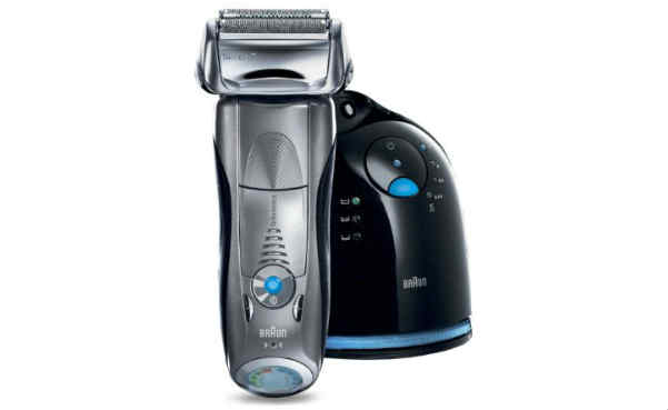 Braun Series 7 790cc-4 Electric Foil Shaver with Clean & Charge Station