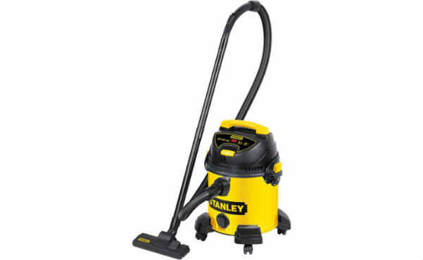 Stanley 8-Gallon Shop Vacuum