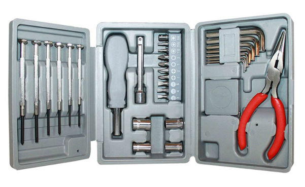 American Builder HW2294 31-Piece Tool Set in Trifold Case