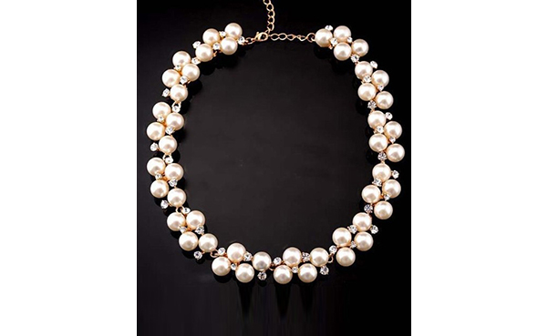 White Pearl Rhinestone Necklace