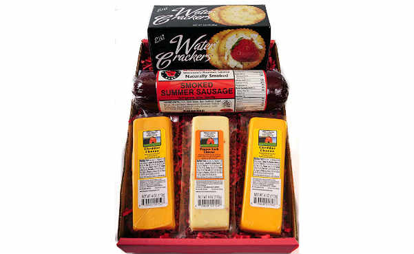 Wisconsin's Best Cheese & Summer Sausage Gift Box- Summer Sausage Cheddar Cheese Pepper Jack Water Crackers