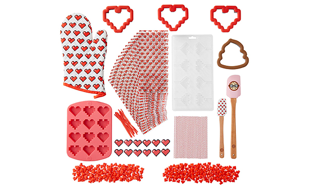 Wilton Bit of My Heart Cookie and Candy Making Kit
