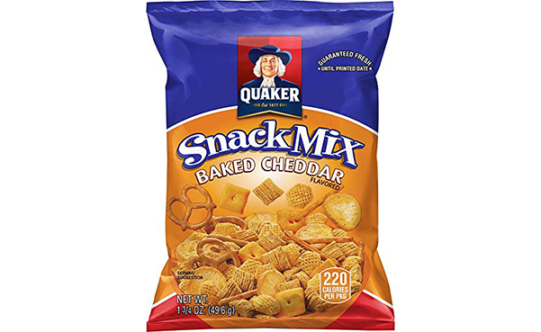 Quaker Baked Cheddar Snack Mix, Pack of 40